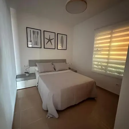 Renacer Apartament Nerja